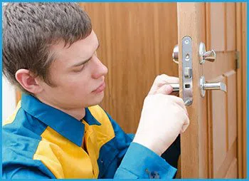 Lock Locksmith Services Chandler, AZ 480-612-9243 - 5-lock-opening